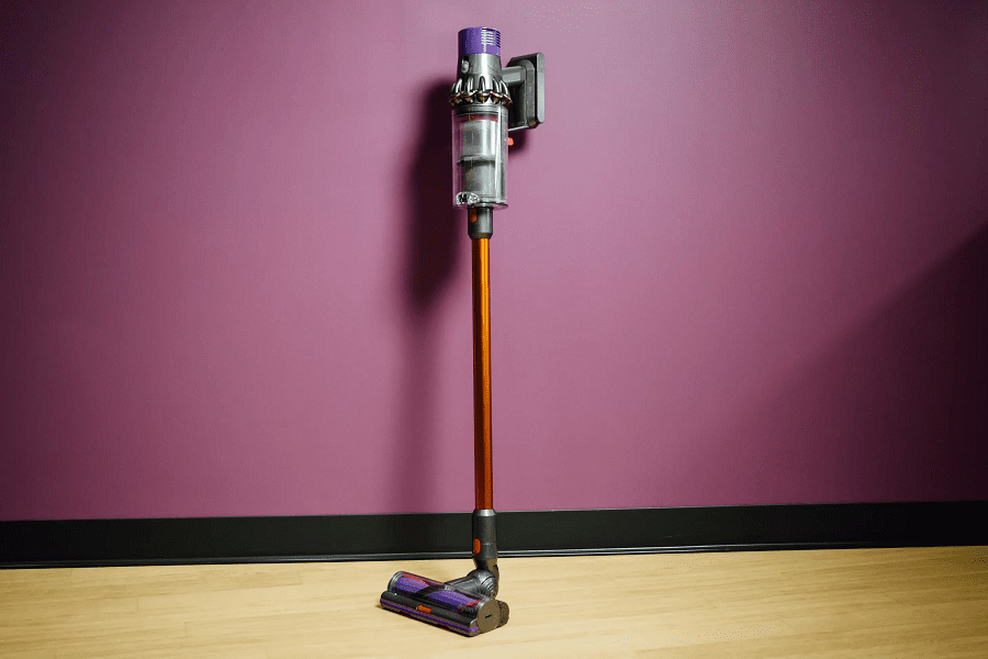 Dyson Cyclone V10 Absolute Review - The Most Convenient One Yet? 1 Dyson Cyclone V10 Absolute Review - The Best One Yet?